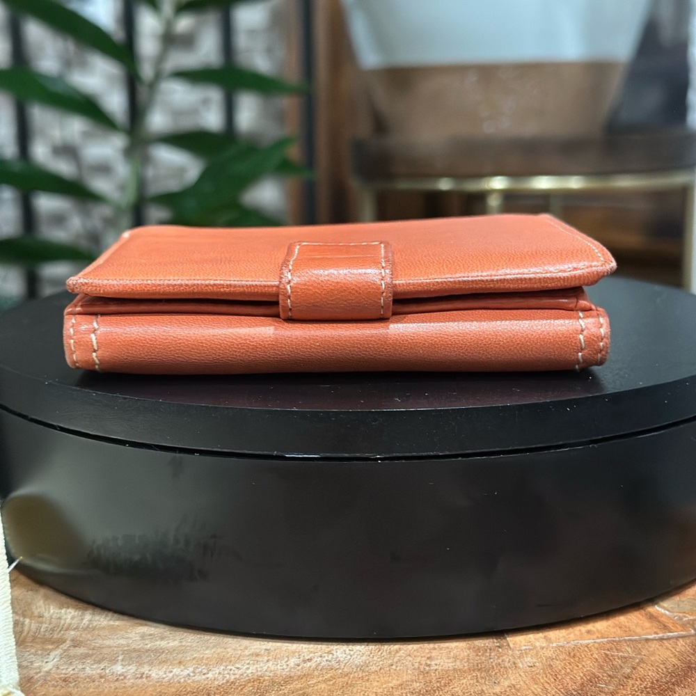 Loewe Coral Anagram Leather Compact Wallet w/ Box & Dust Bag - Picture 10 of 10